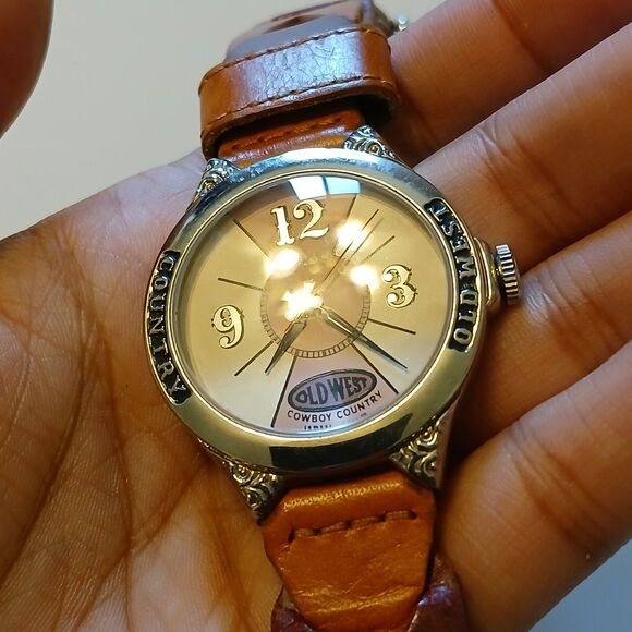 Vintage 90's Old West Cowboy Country by Dejuno Western Style Watch Japan Movt WR - Picture 6 of 16